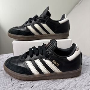 Adidas Samba Youth Sz 1 Black Suede Lace Up No Insole Pad